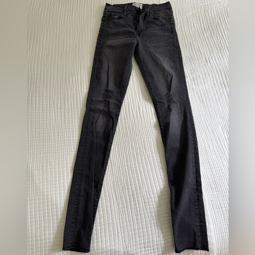 Frame Forever Karlie Gray Distressed Size 28 Skinny Jeans